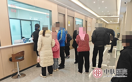 济南治疗银屑病医院排名榜-济南中肤皮肤病防治中心